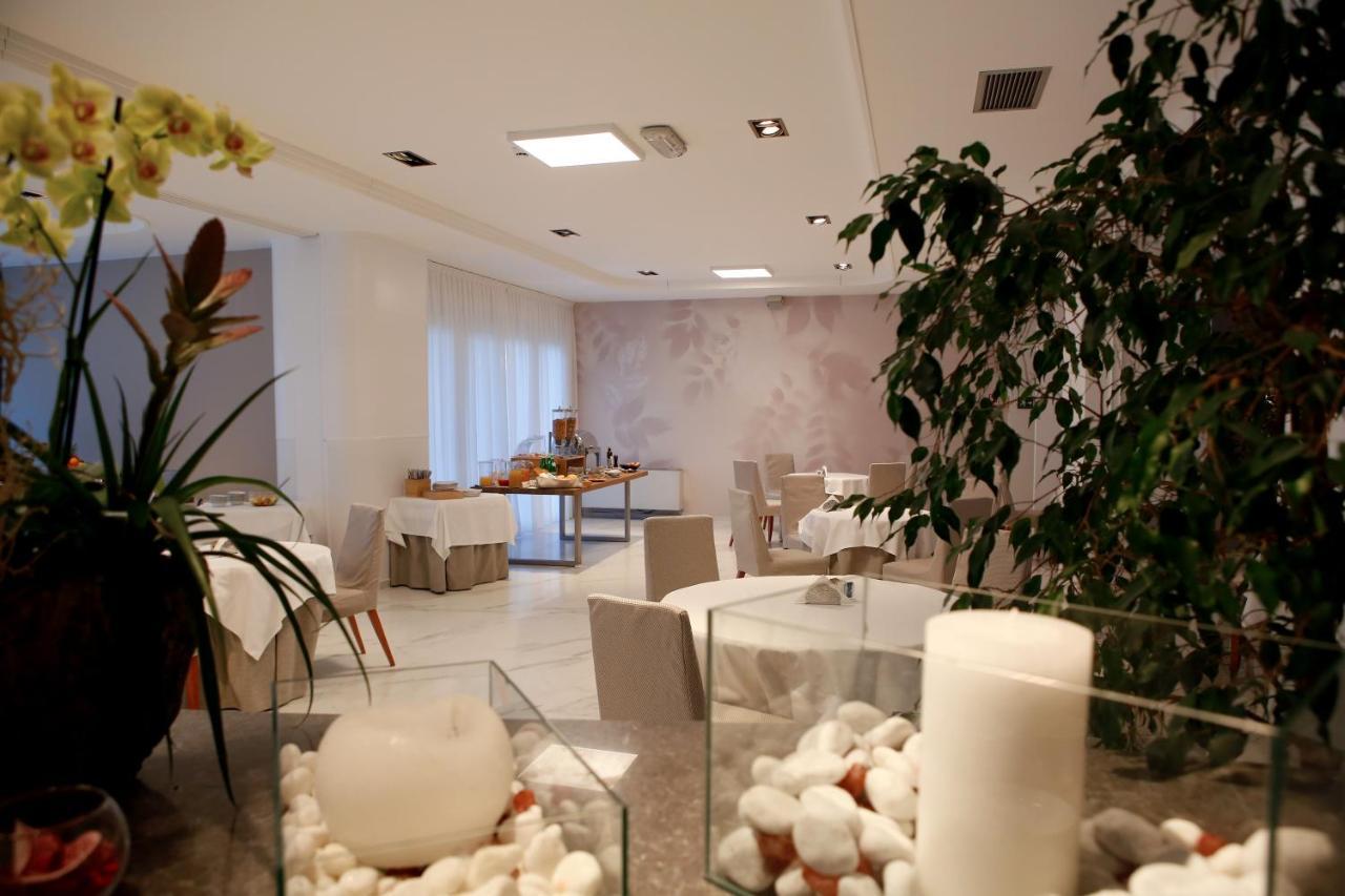 Scia' On Martin Hotel Buscate Luaran gambar