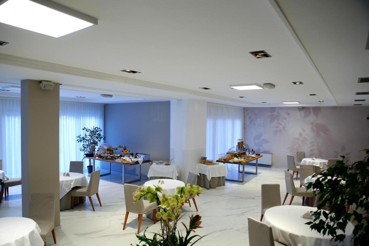 Scia' On Martin Hotel Buscate Luaran gambar