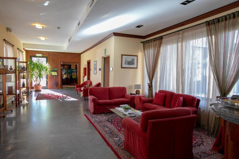 Scia' On Martin Hotel Buscate Luaran gambar